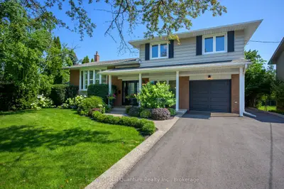 Detached in Oakville