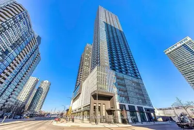 Condo Apartment in Mississauga