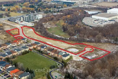 338 Waterhouse Crescent, Mississauga, ON L5W 0J1
