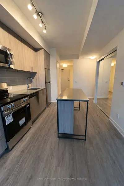 Condo Apartment in Milton