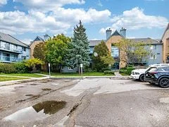 95 TRAILWOOD Drive 811, Mississauga, ON L4Z 3L2