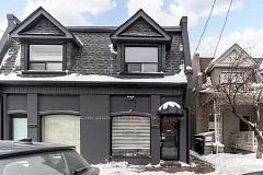 2443 dundas Street W Upper, Toronto W02, ON M6P 1X3