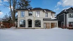 189 Weybourne Road, Oakville, ON L6K 2T7