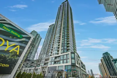 Condo Apartment in Mississauga