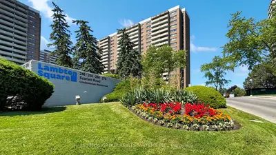 Condo Apartment in Toronto