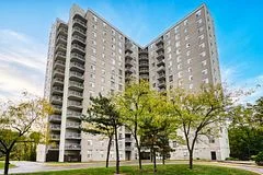 3559 Eglinton Avenue W 1106, Toronto W04, ON M6M 5C6