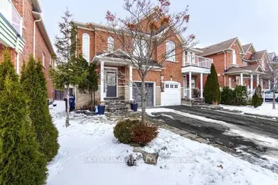 Semi-Detached in Mississauga