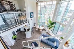 250 Manitoba Street 616, Toronto W06, ON M8Y 4G8