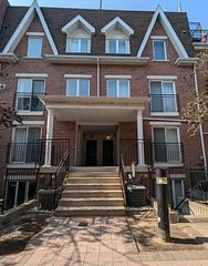 22 Laidlaw Street 1229, Toronto W01, On M6k 1x2