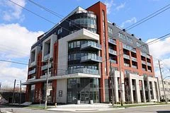 2433 Dufferin Street 811, Toronto W04, On M6e 0b4