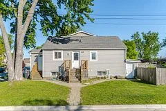 1078 Eastmount Avenue 1, Mississauga, On L5e 1z3