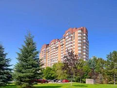 25 Fairview Road W 405, Mississauga, On L5b 3y8