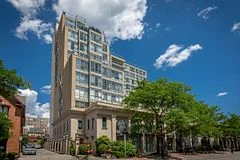 415 LOCUST Street 602, Burlington, ON L7S 2J2