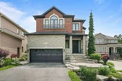 956 Sombrero Way, Mississauga, ON L5W 1S9