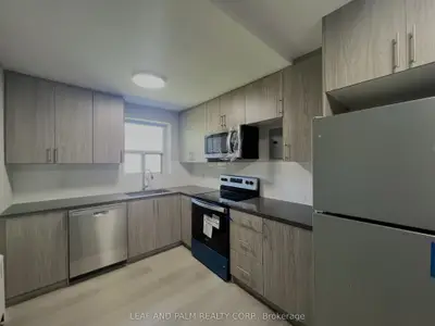 #000c 290 The Kingsway, Toronto W08, On, M9a 3v1