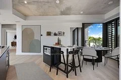 2625 Dundas Street W 414, Toronto W02, ON M6P 1X9