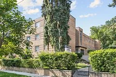 #292-33 292 The Kingsway, Toronto W08, On, M9a 3v1