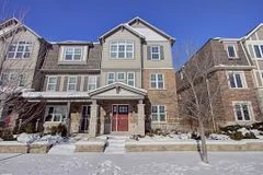 Att/Row/Townhouse in Oakville