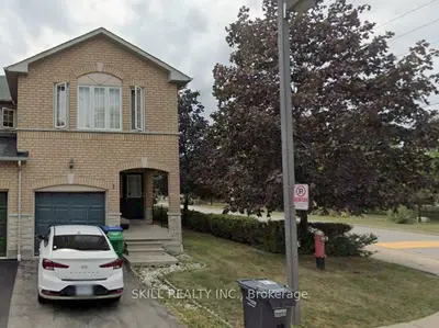 Condo Townhouse in Mississauga