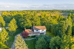 12826 Silvercreek Drive, Halton Hills, ON L7G 4S4