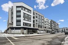 3250 Carding Mill Trail 323, Oakville, ON L6M 5T3