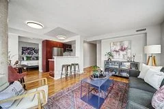 1040 The Queensway Street 720, Toronto W08, On M8z 0a7