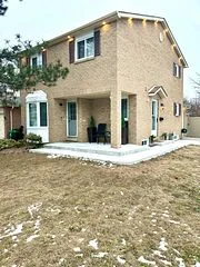6395 Millers Grove BSMNT, Mississauga, ON L5N 3M6