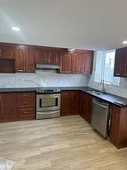 4423 Glen Erin Drive, Mississauga, ON L5M 4G4