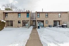 2605 Woodchester Drive 72, Mississauga, ON L5K 2E3
