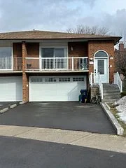50 Flagstick Court Upper, Toronto W05, On M3j 3b8