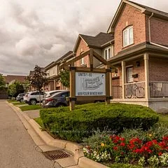 689 Four Winds Way 56, Mississauga, ON L5R 4C5