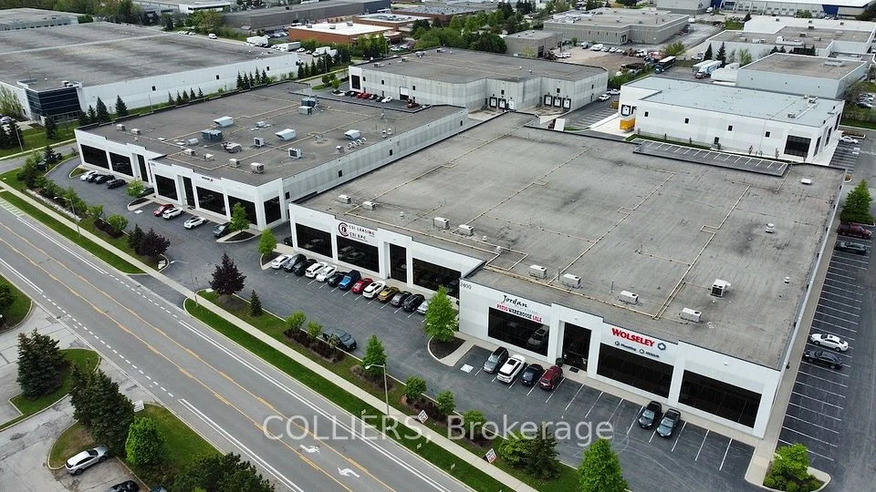 2400 Winston Park Drive 2, Oakville, ON L6H 0G7