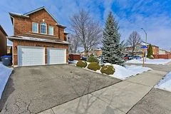 3945 Foxwood Avenue, Mississauga, ON L5N 7V4