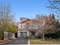 437 Inglehart Street N, Oakville, ON L6J 3J5