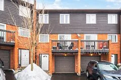 1755 Rathburn Road E 11, Mississauga, ON L4W 2M8