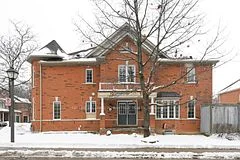 7360 Zinnia Place 220, Mississauga, ON L5W 2A1