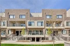 8 Drummond Street 421, Toronto, On M8v 1y8