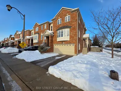 2266 Baronwood Drive, Oakville, ON L6M 0G6