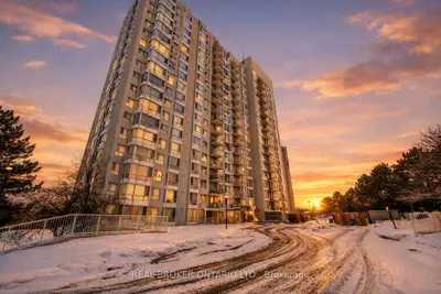 Condo Apartment in Toronto