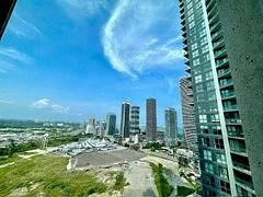 36 Park Lawn Road 2410, Toronto W06, On M8y 3h8