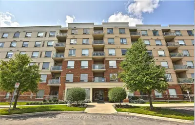 Condo Apartment in Burlington