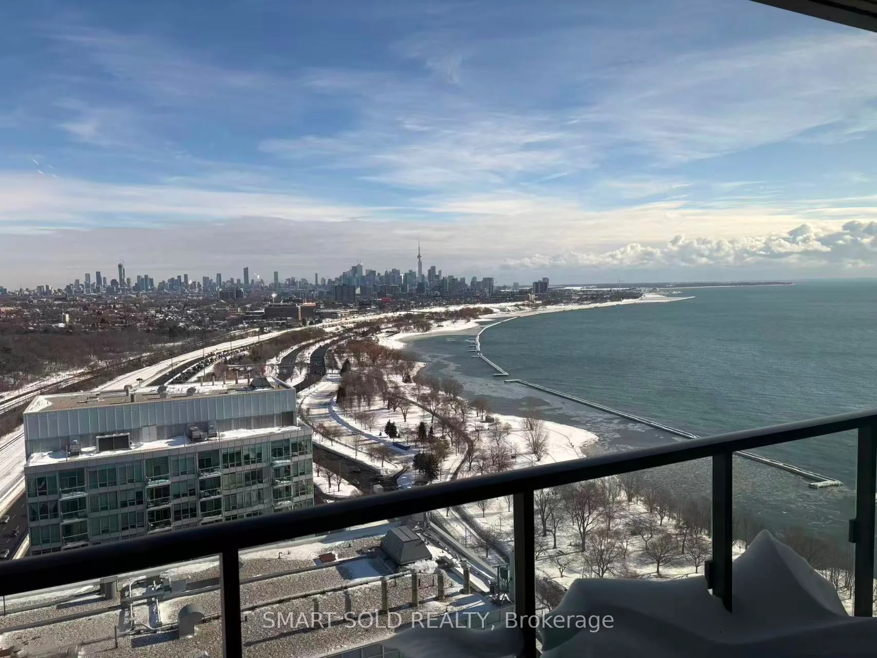 1926 Lake Shore Boulevard W 3105, Toronto W01, ON M6S 0B1