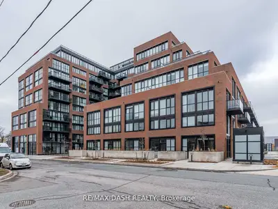 2300 St. Clair Avenue W 723, Toronto W02, ON M6N 0B3