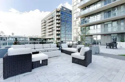 17 Zorra Street 2004, Toronto W08, ON M8Z 4Z6