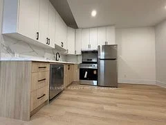 70 Lansdowne Avenue 4, Toronto W01, ON M6K 2V9