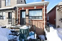 132 Spears Street Basement, Toronto W03, On M6n 3x7