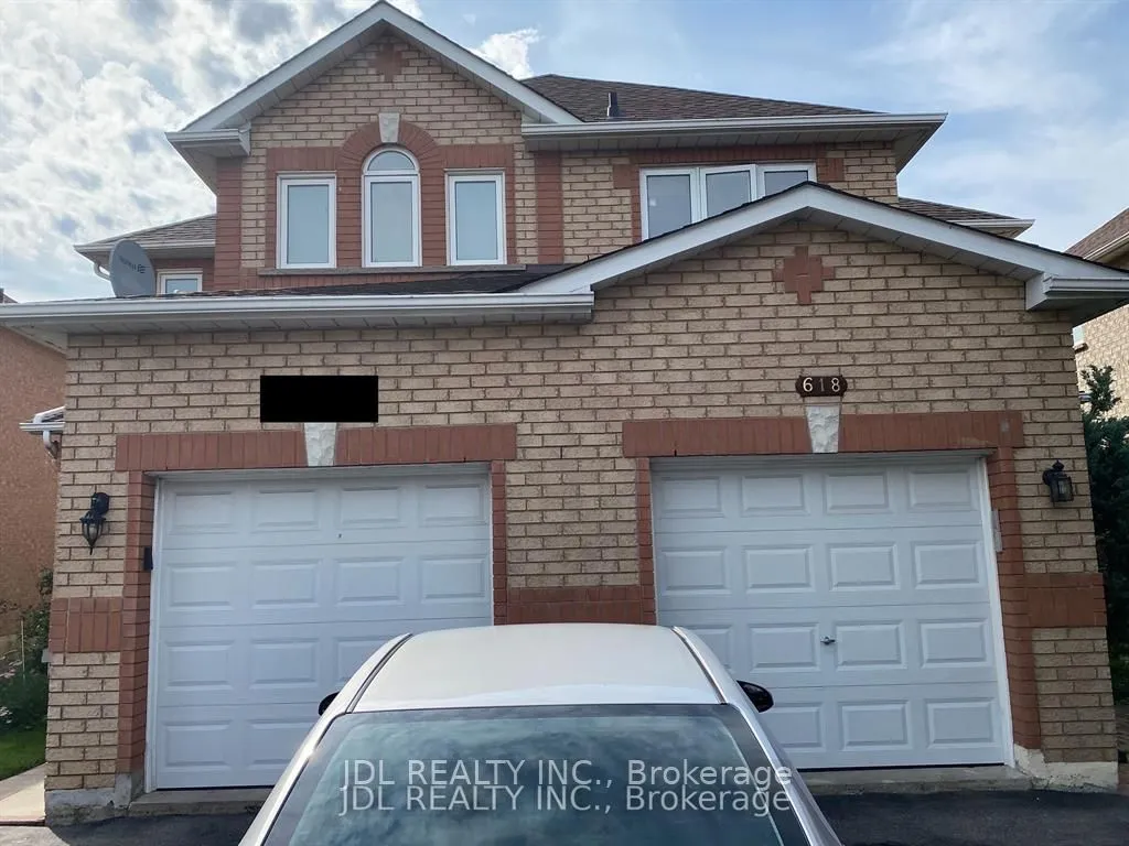 618 Leatherleaf Drive, Mississauga, ON L4Z 3Z1