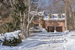 1701 Birchwood Drive, Mississauga, On L5j 1t7