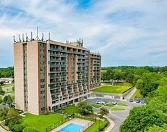 2929 Aquitaine Avenue 404, Mississauga, On L5n 1c7