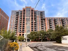 61 Heintzman Street 621, Toronto W02, On M6p 5a2